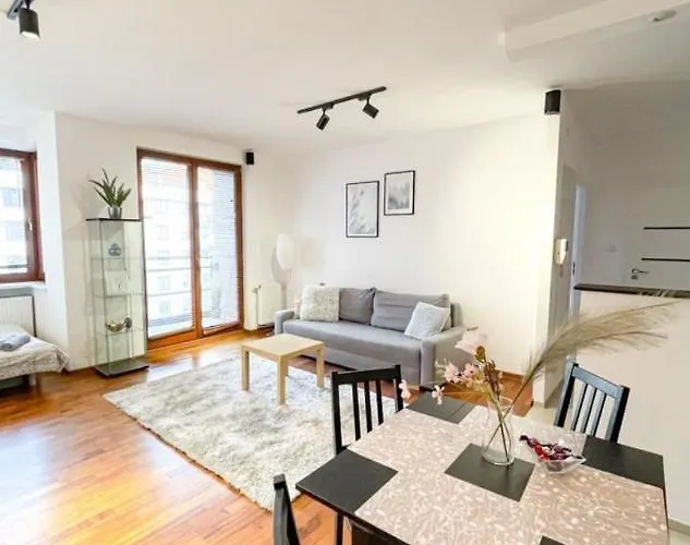 Superapart Bobrowiecka 3 - Obok Centrum Olinek شقة وارسو