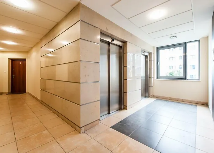 شقة Superapart Bobrowiecka 3 - Obok Centrum Olinek وارسو