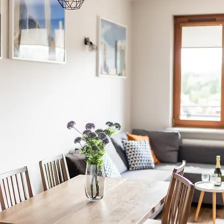 Superapart Bobrowiecka 3 - Obok Centrum Olinek