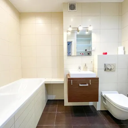 Superapart Bobrowiecka 3 - Obok Centrum Olinek